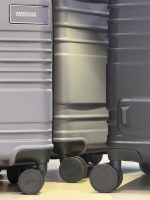 American Tourister Front-Opening Luggage - Image 3